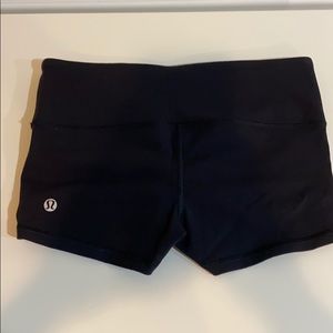 Lululemon short